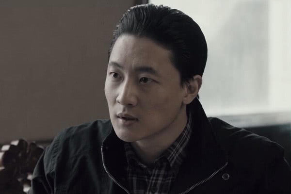三叉戟年轻时的大背头也太帅了吧竟是他饰演的