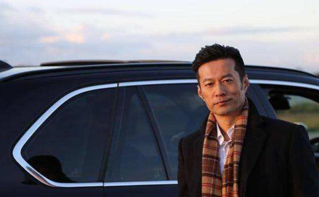 放弃百万年薪当演员,霸总形象深入人心,但是却出身木匠家庭|谭凯|木匠