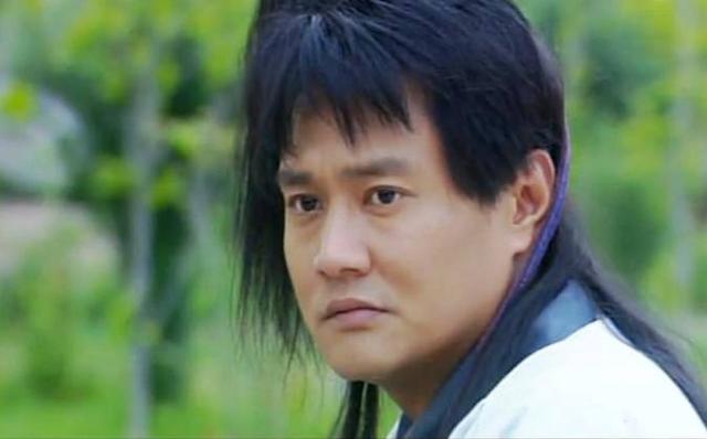 他是《春光灿烂猪八戒》里面的傻二牛, 但谁知道他真实身份!