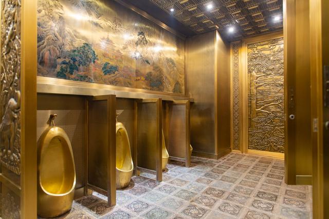 贵州最贵的卫生间,全铜打造,富丽堂皇像皇宫