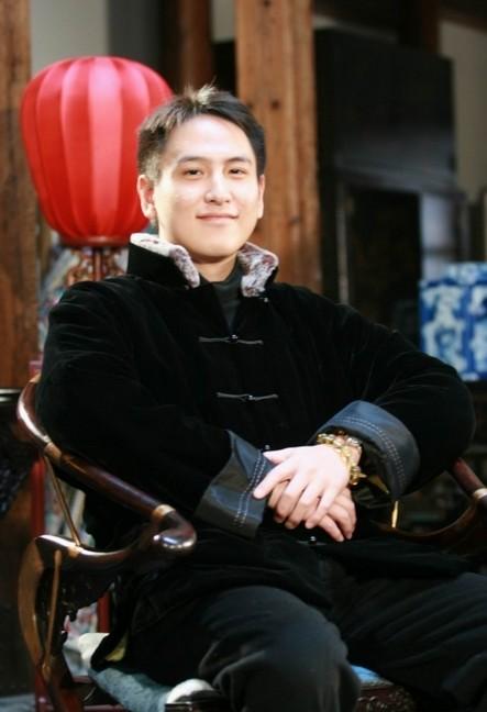 汤珈铖才是真正国民老公!21岁接管百亿家产长相帅气,稳赢王思聪