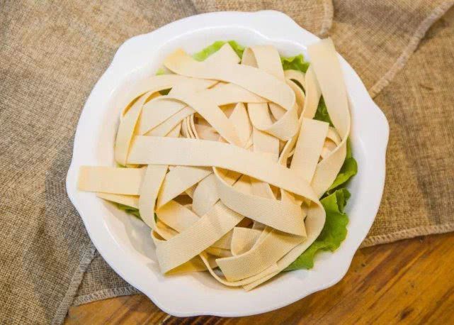 千张怎么做才好吃?跟我这样做,香香脆脆,大人小孩都喜欢吃