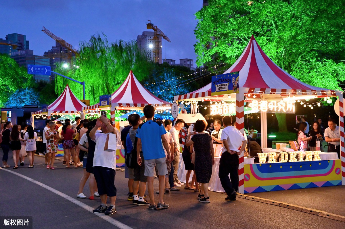 街头摆地摊卖小吃怎么找摆摊地点