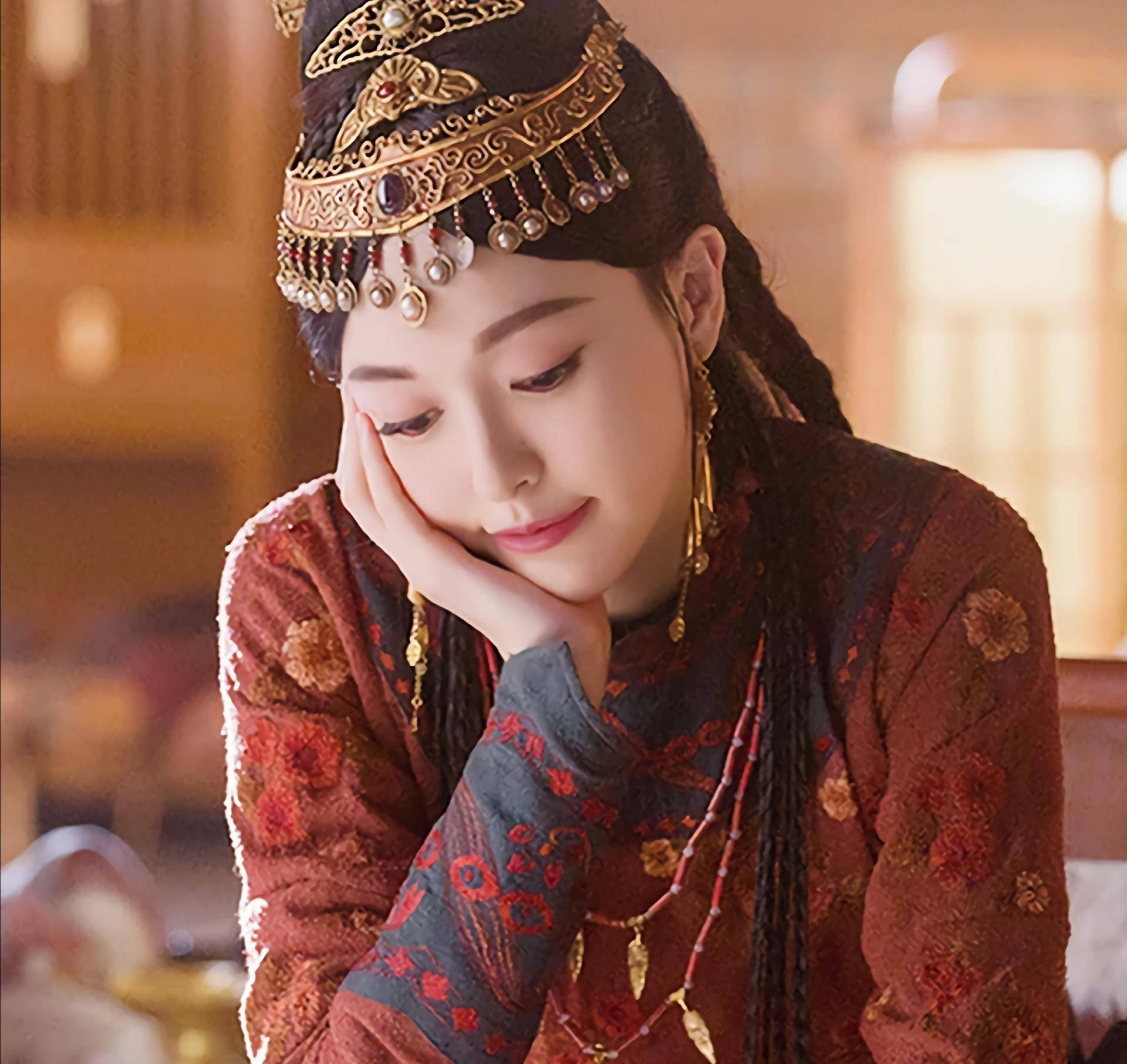 唐嫣孕后受访称复工在即,还呼吁粉丝关注其复出之作《燕云台》