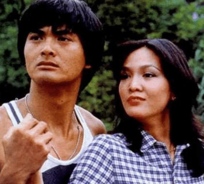 还当面说周星驰不会红,今62岁变"女鬼"|郑裕玲|周星驰|一姐_新浪新闻