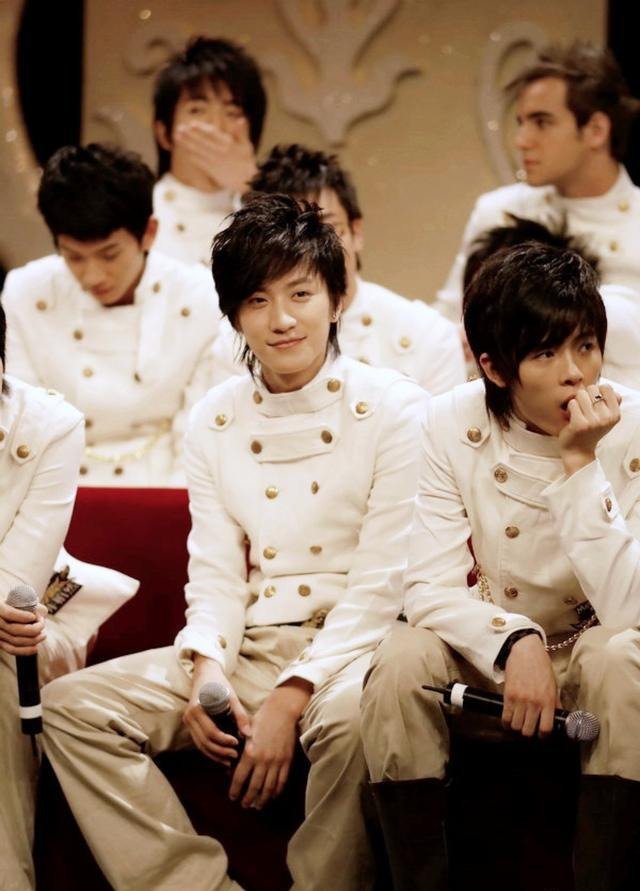 2007年,乔任梁与井柏然,李易峰等同时参加"加油好男儿",被观众广泛