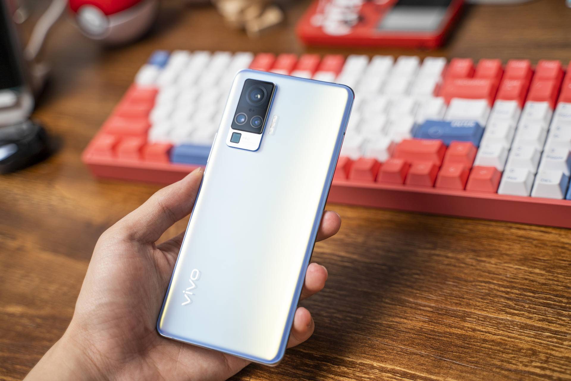 对比华为p40 pro,看vivo x50 pro如何"稳"中求胜