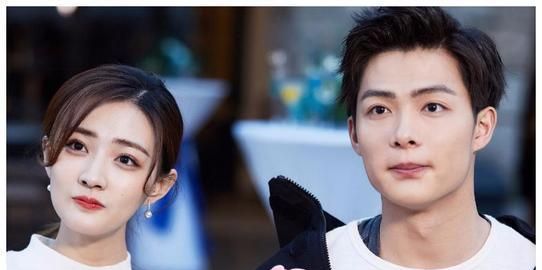 张铭恩,胡冰卿疑似停车场热吻,黄子韬表白胡冰卿被拒,太惨