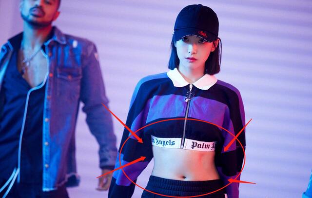 宋茜才是真正的"腰精",当她穿上"露脐装",腰围比头围还小