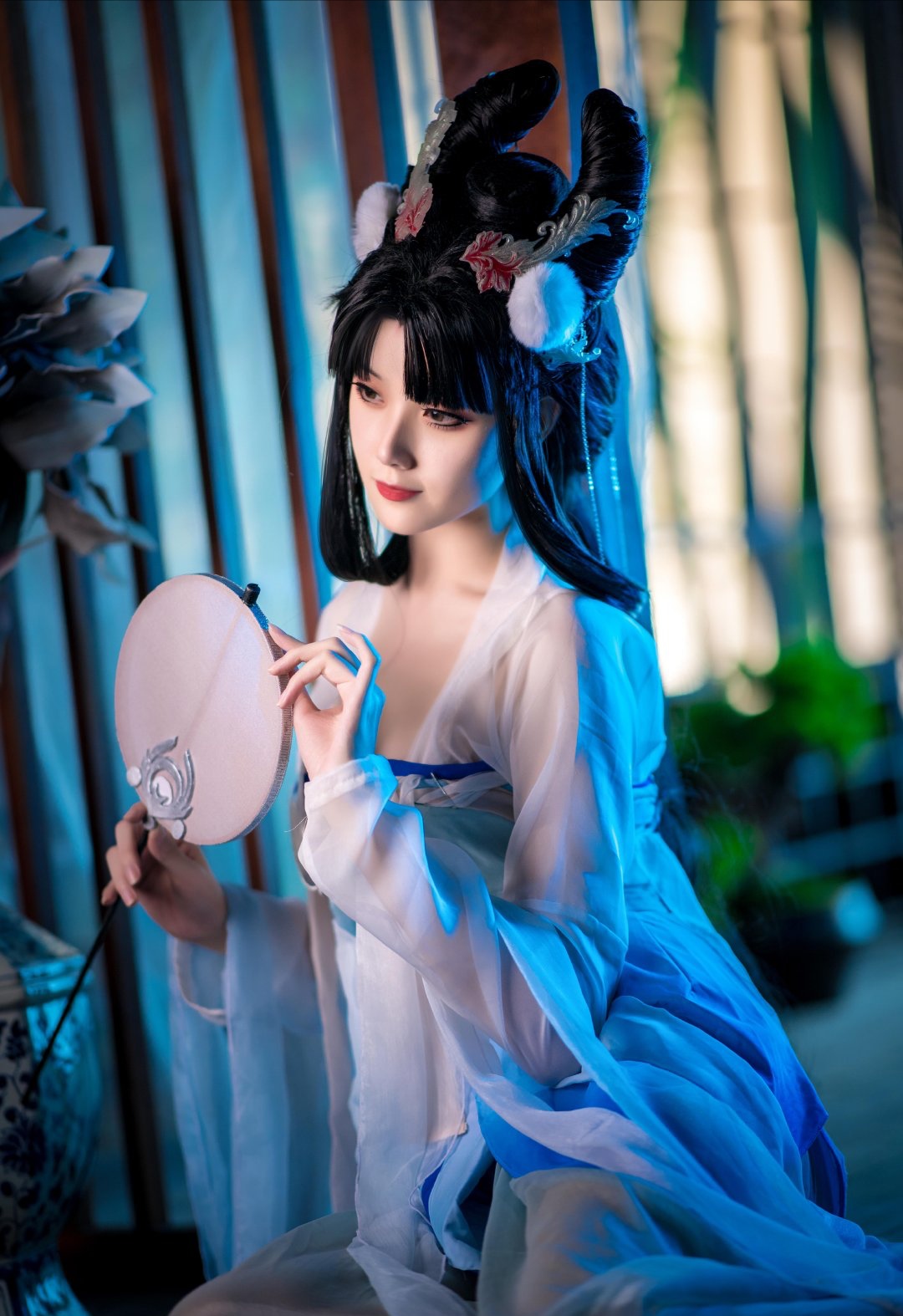 王者荣耀:月下美人一眼万年,仙气嫦娥cos,这就是神仙姐姐吧