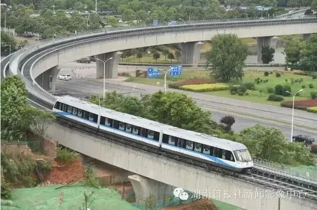 长沙还有磁悬浮列车,同时,长沙市民马上就能拥有5条地铁线啦!