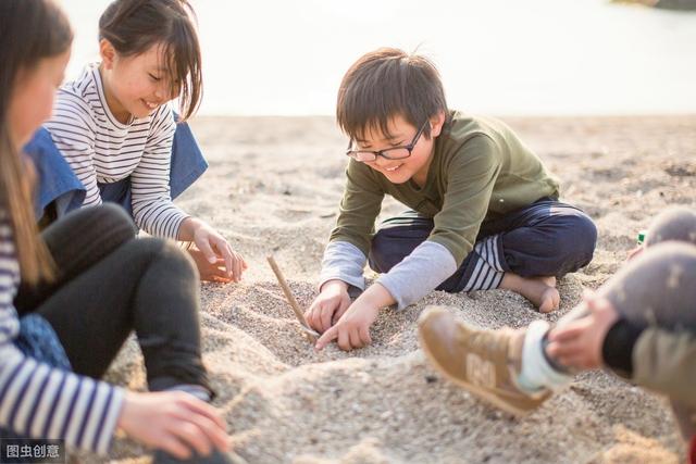 孩子"贪玩"?别急着骂孩子,家长可以用"普雷马克原理"纠正