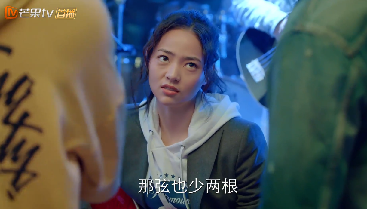 造型显老,23岁演出40岁沧桑感|都挺好|薇薇安|谁说我结不了婚_新浪