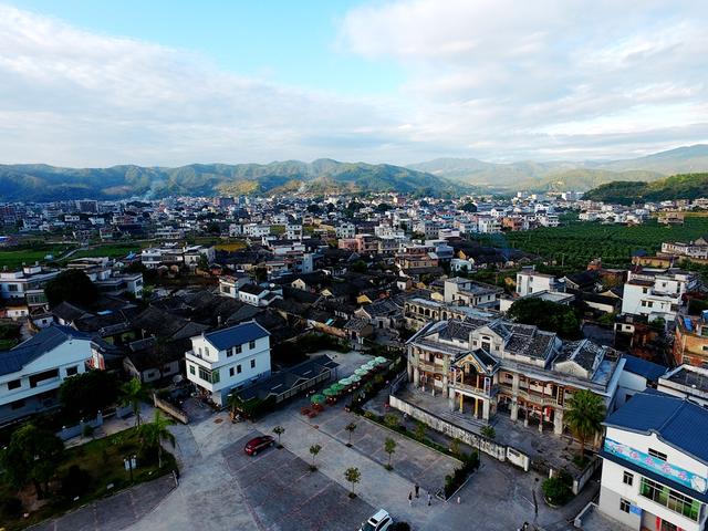 广东鲜为人知的小县城景色却宛若仙境一般到处遍布特色美食