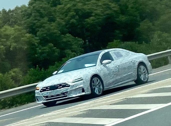 上汽奥迪A7L渲染图曝光，实车巨丑？只是骡车！