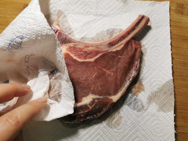 市面上两种肉是合成肉,对身体不好千万别吃,快来瞧瞧你吃过吗?