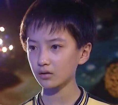 女粉丝追星追着追着,就嫁给偶像了,男方我们见过|丁凯乐|快乐星球