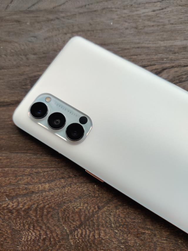 纯白细腻的reno4 pro钛空白,这外观真的爱了|续航|磨砂|白色_新浪新闻