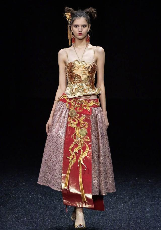 梦回古代宫廷礼裙,精致奢华的中国风时尚,东方情愫娓娓道来