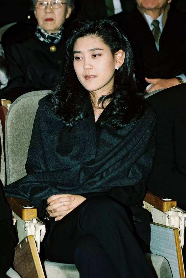 三星长公主美貌出众眼光差年轻非要嫁保安被家暴后离婚赔百亿