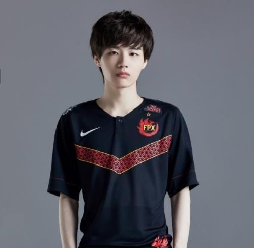 fpx败给lng后刘青松被爆破了本人亲自回应nt离我远点