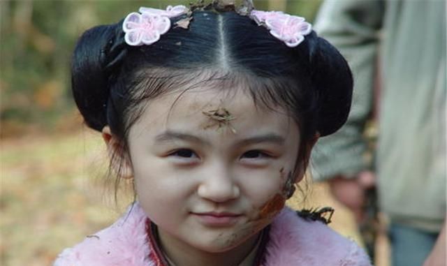 4岁就出道14岁因"长残"被吐槽,留学归来的她现状如何?