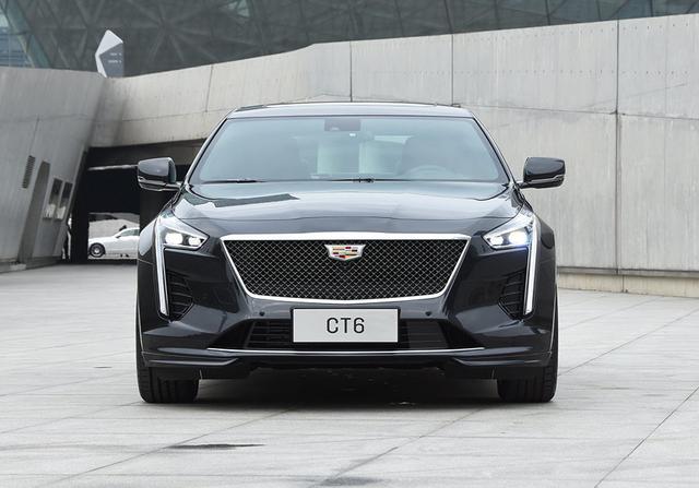 凯迪拉克旗舰轿车,已降至28万,尺寸不输宝马7系