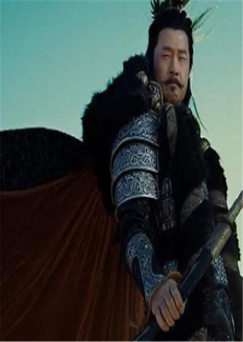 首先来看一下于荣光,他是出演耶律洪基,这个角色是一位非常凶猛的大汉