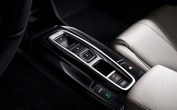 售价13.98-16.98万元，广汽本田凌派锐·混动上市