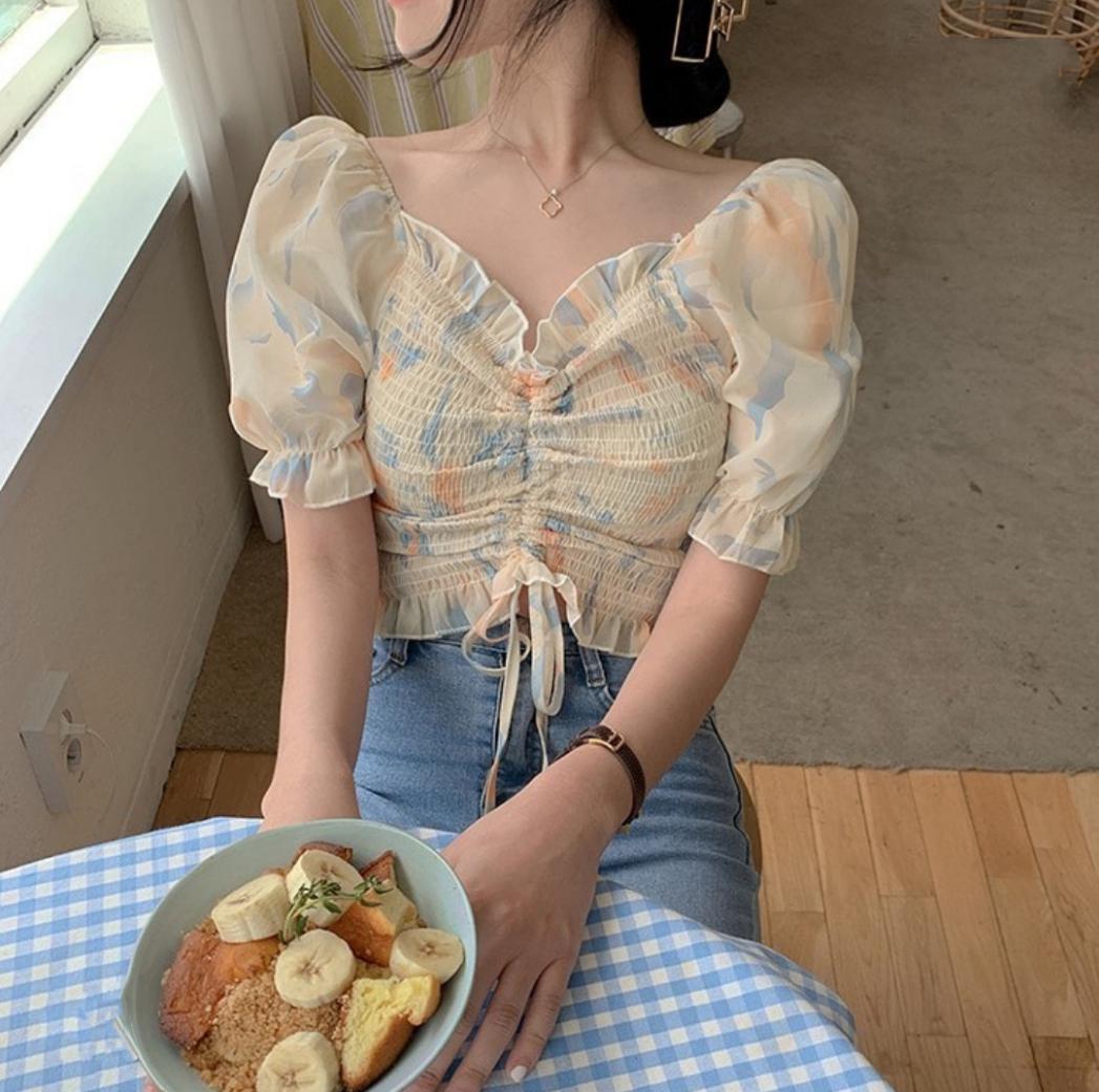 小胸穿衣没女人味?3个小技巧,高级品味穿出来