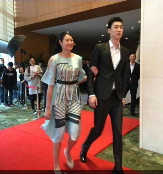 低调的女排颜妮,经常被"结婚,回家",为何会这样?