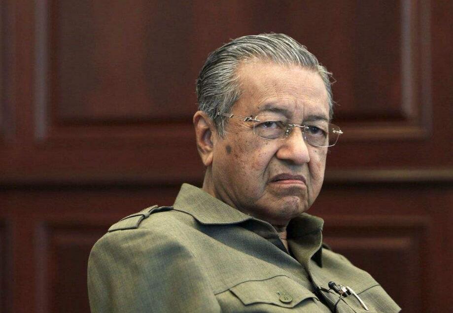 马哈蒂尔递交辞呈后,如今再度发声,表态元重新当总理