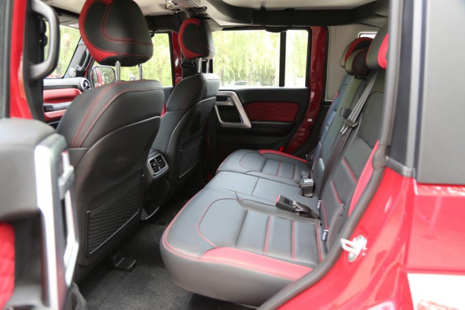 北京03越野小镇评测2020款北京bj40城市猎人版