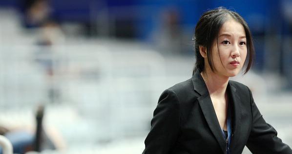 中国斯诺克美女裁判,嫁"富五代"老公,气质优雅以希金斯为偶像