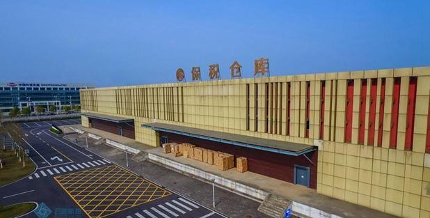 拼多多把直播间搬进保税仓,纸尿裤全程直播!宝妈们下单到手软