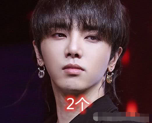 盘点男明星的耳洞个数:千玺王一博,看到黄子韬:你不疼的吗?