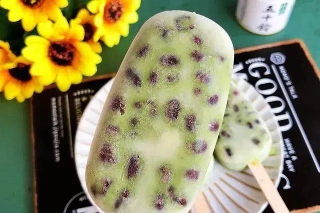 最近女儿迷上吃这种雪糕低脂无奶油做法超简单你也试试吧