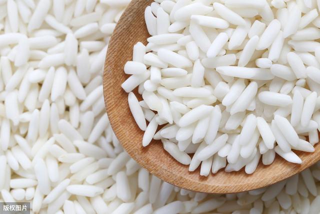 b:粳米 应用基本与籼米相同,但纯粳米调制的粉团具有粘性,一般不用于