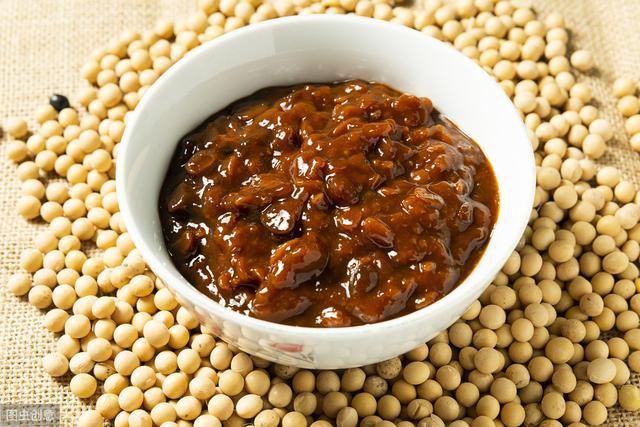 超市卖酱大姐给的牛肉炸酱秘方 3种酱4种蔬菜1种肉 味道咸鲜微辣