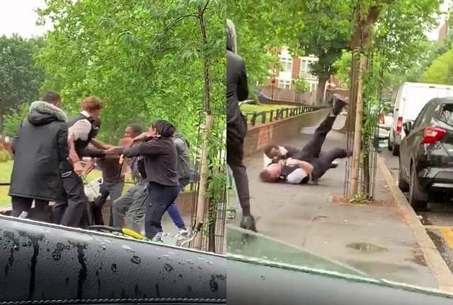 光天化日之下,英国两名警官在伦敦街头遭黑人男子殴打