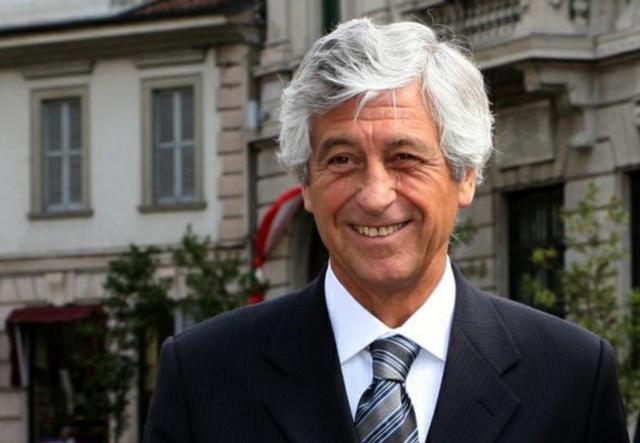 不当官回去救米兰?76岁里维拉拿到教练证书,红黑军团要换帅?