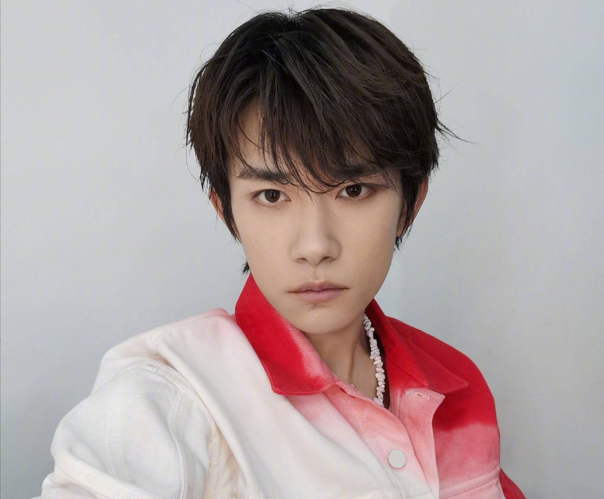 在真人秀综艺节目里,易烊千玺说话不多