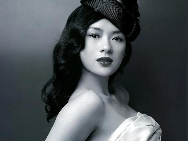 华语女演员电影豆瓣平均分排名,章子怡评分第一,舒淇产量领先