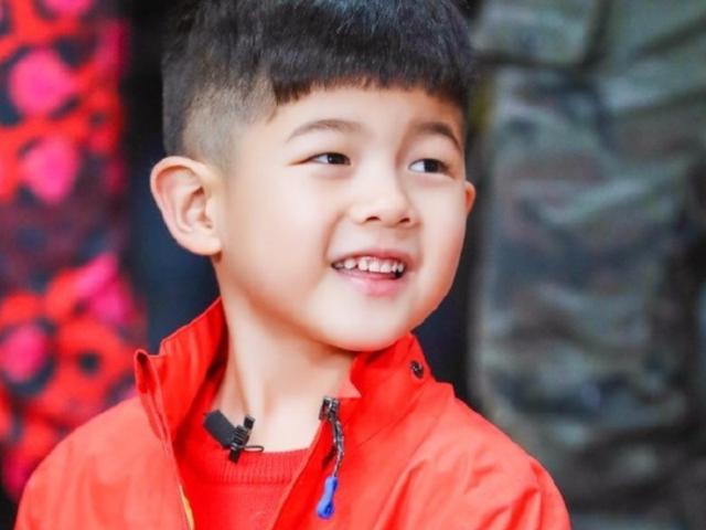 很多网友都知道他和弟弟小鱼儿是一个食欲非常好的男孩子