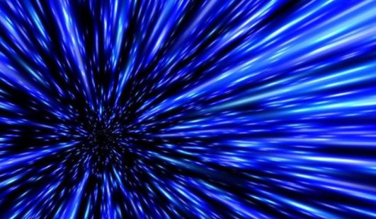 在光速飞行的飞船前方,扔出一块石头,是否意味着它已超光速?