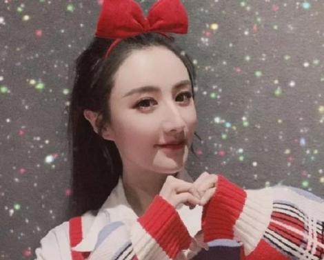 怪不得看薇娅很眼熟,原来曾经用的qq头像就是她,恕我眼拙了