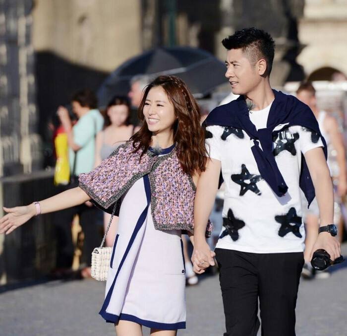 恋爱综艺扎堆明星cp却如镜花水月节目终究只是拍给观众看