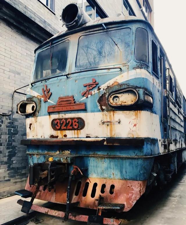 隐藏在北京城里的老火车头们,你注意过吗?|火车头|火车|打卡_新浪新闻