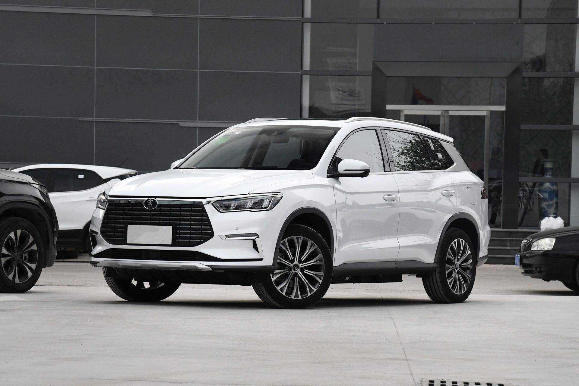 20万的超大号充电宝宋proev能给家电充电底盘透视平板电脑