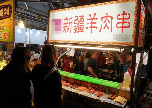 为啥曾在夜市爆火的新疆羊肉串现在都消失网友早就该消失了